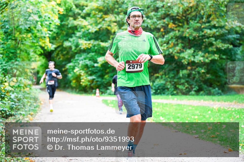 12.10.2025 - Bramfelder Halbmarathon 2025 Dr. Thomas Lammeyer http://msf.ph/oto/9351993 12.10.2025 10:41:32 Laufen 2979 meine-sportfotos.de