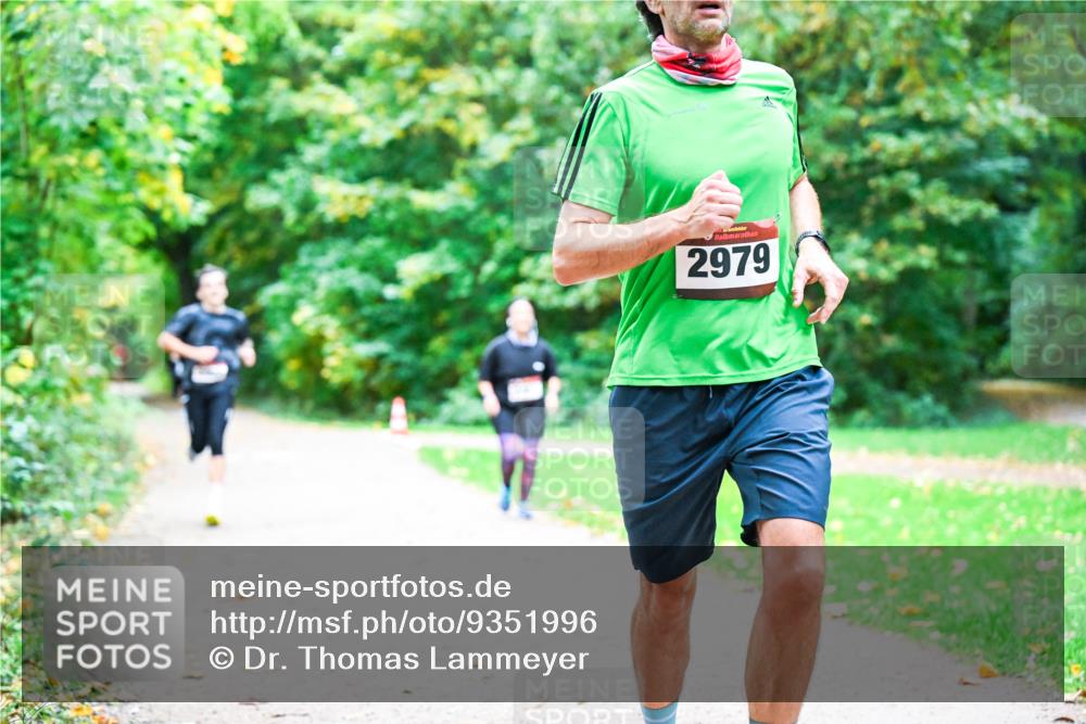 12.10.2025 - Bramfelder Halbmarathon 2025 Dr. Thomas Lammeyer http://msf.ph/oto/9351996 12.10.2025 10:41:32 Laufen 2979 meine-sportfotos.de