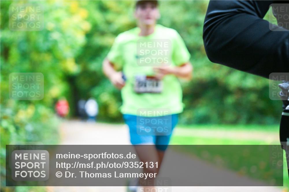 12.10.2025 - Bramfelder Halbmarathon 2025 Dr. Thomas Lammeyer http://msf.ph/oto/9352131 12.10.2025 10:42:18 Laufen  meine-sportfotos.de