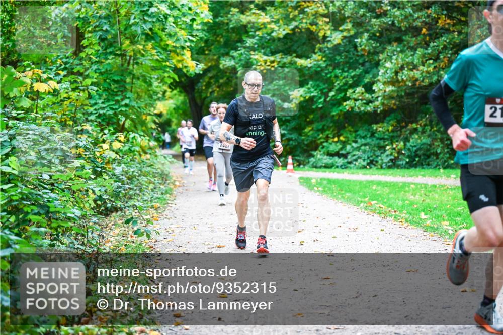 12.10.2025 - Bramfelder Halbmarathon 2025 Dr. Thomas Lammeyer http://msf.ph/oto/9352315 12.10.2025 10:43:09 Laufen 2481, 21 meine-sportfotos.de
