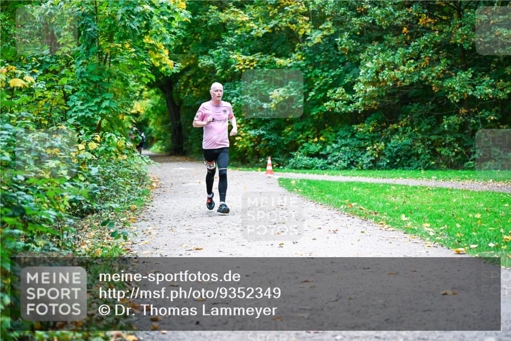 12.10.2025 - Bramfelder Halbmarathon 2025 Dr. Thomas Lammeyer http://msf.ph/oto/9352349 12.10.2025 10:43:16 Laufen  meine-sportfotos.de
