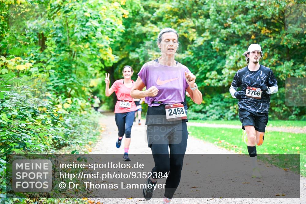 12.10.2025 - Bramfelder Halbmarathon 2025 Dr. Thomas Lammeyer http://msf.ph/oto/9352384 12.10.2025 10:43:29 Laufen 2495, 2459, 2766 meine-sportfotos.de