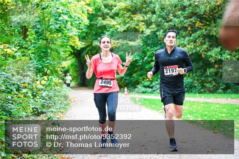 12.10.2025 - Bramfelder Halbmarathon 2025 Dr. Thomas Lammeyer http://msf.ph/oto/9352392 12.10.2025 10:43:30 Laufen 2495, 2197, 140 meine-sportfotos.de