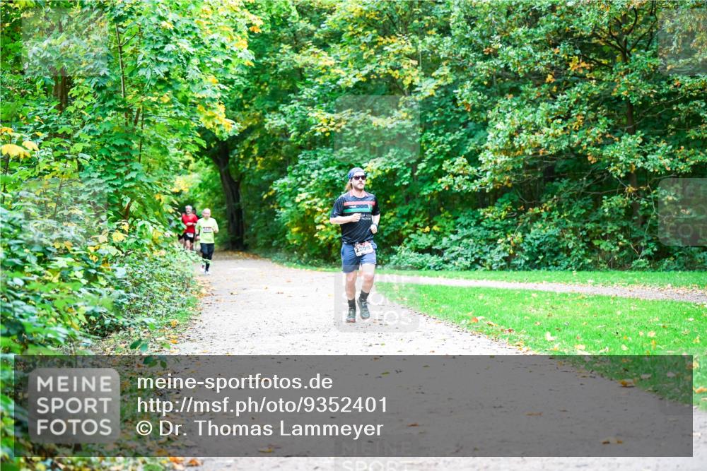 12.10.2025 - Bramfelder Halbmarathon 2025 Dr. Thomas Lammeyer http://msf.ph/oto/9352401 12.10.2025 10:43:33 Laufen  meine-sportfotos.de