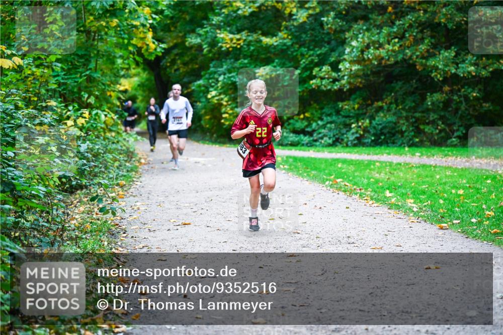 12.10.2025 - Bramfelder Halbmarathon 2025 Dr. Thomas Lammeyer http://msf.ph/oto/9352516 12.10.2025 10:43:57 Laufen  meine-sportfotos.de