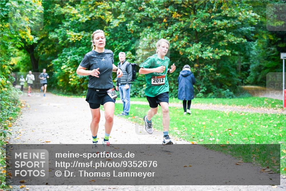 12.10.2025 - Bramfelder Halbmarathon 2025 Dr. Thomas Lammeyer http://msf.ph/oto/9352676 12.10.2025 10:44:28 Laufen 258, 2012 meine-sportfotos.de
