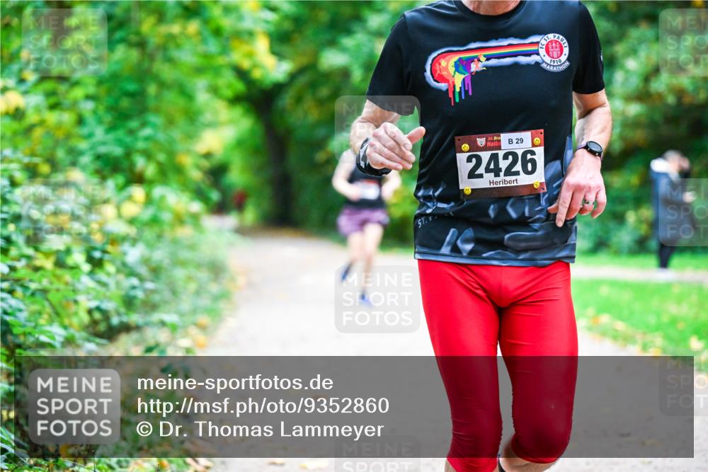 12.10.2025 - Bramfelder Halbmarathon 2025 Dr. Thomas Lammeyer http://msf.ph/oto/9352860 12.10.2025 10:45:05 Laufen 34, 29, 2426, 1910 meine-sportfotos.de