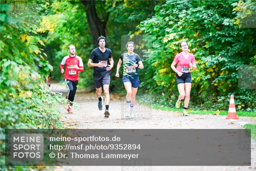 12.10.2025 - Bramfelder Halbmarathon 2025 Dr. Thomas Lammeyer http://msf.ph/oto/9352894 12.10.2025 10:45:15 Laufen  meine-sportfotos.de