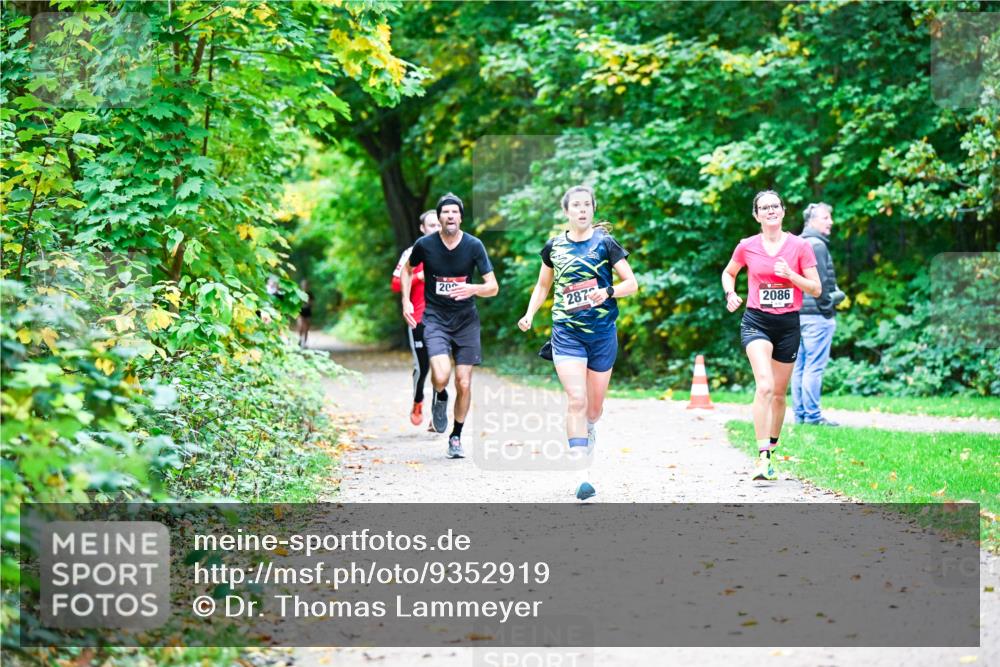 12.10.2025 - Bramfelder Halbmarathon 2025 Dr. Thomas Lammeyer http://msf.ph/oto/9352919 12.10.2025 10:45:18 Laufen 20, 2872, 2086 meine-sportfotos.de