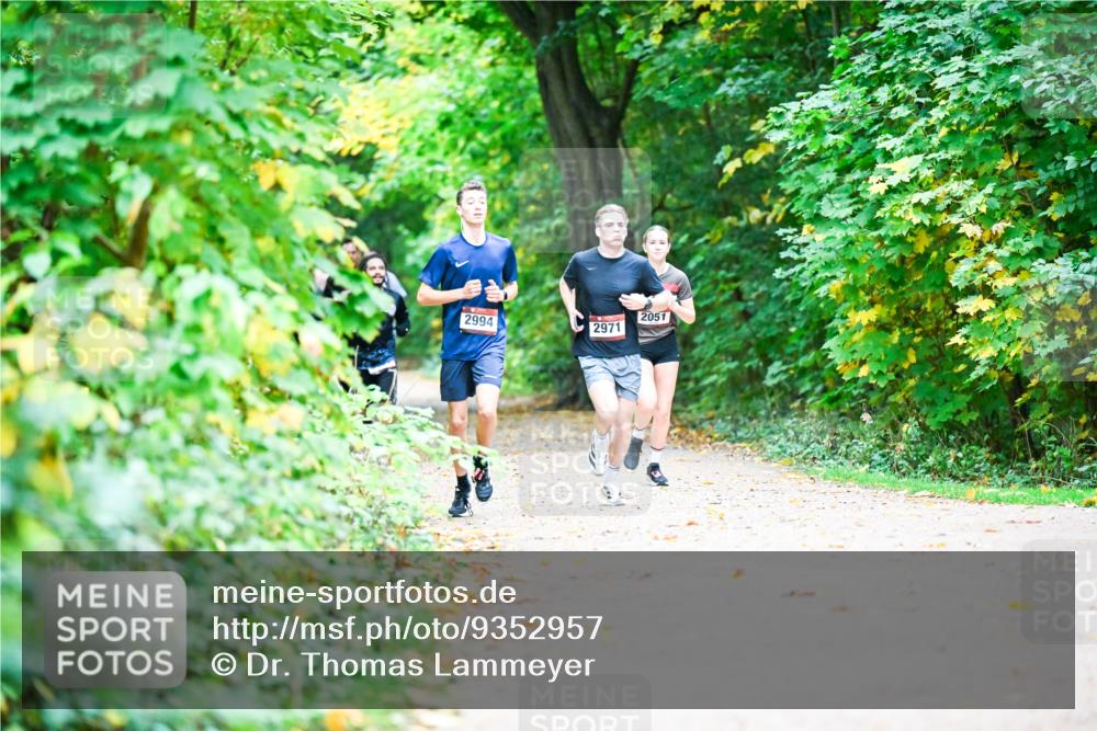 12.10.2025 - Bramfelder Halbmarathon 2025 Dr. Thomas Lammeyer http://msf.ph/oto/9352957 12.10.2025 10:45:28 Laufen 2994, 2051, 2971 meine-sportfotos.de