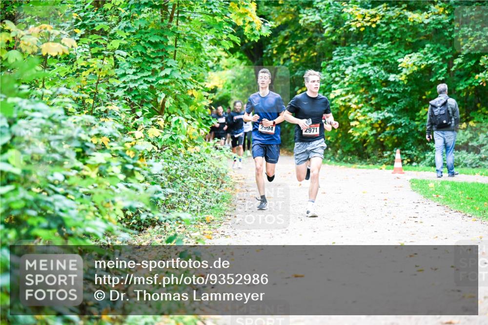12.10.2025 - Bramfelder Halbmarathon 2025 Dr. Thomas Lammeyer http://msf.ph/oto/9352986 12.10.2025 10:45:32 Laufen  meine-sportfotos.de