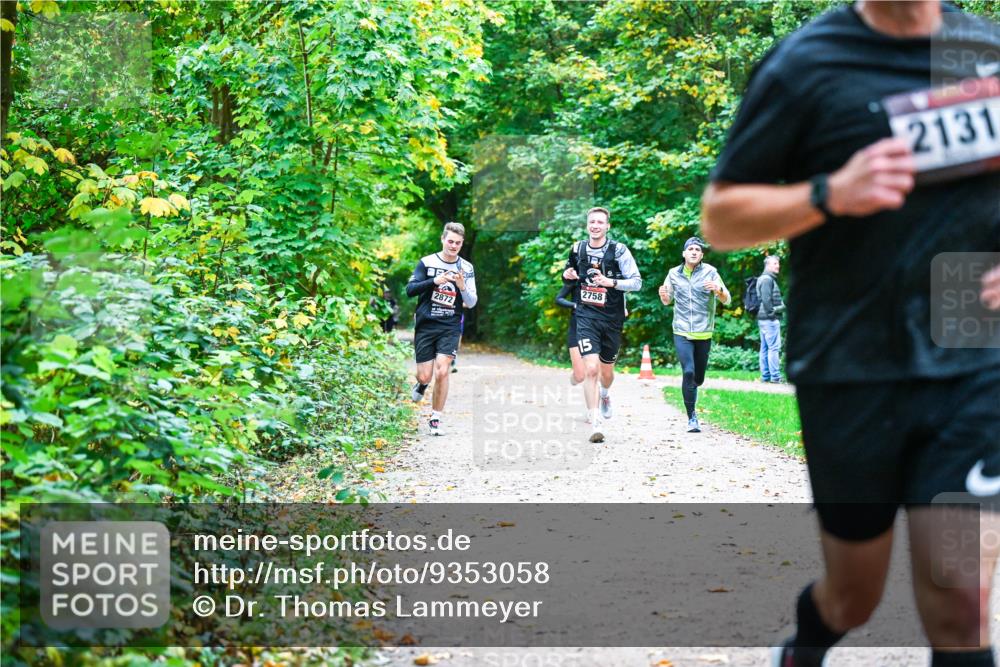 12.10.2025 - Bramfelder Halbmarathon 2025 Dr. Thomas Lammeyer http://msf.ph/oto/9353058 12.10.2025 10:45:45 Laufen 2131 meine-sportfotos.de