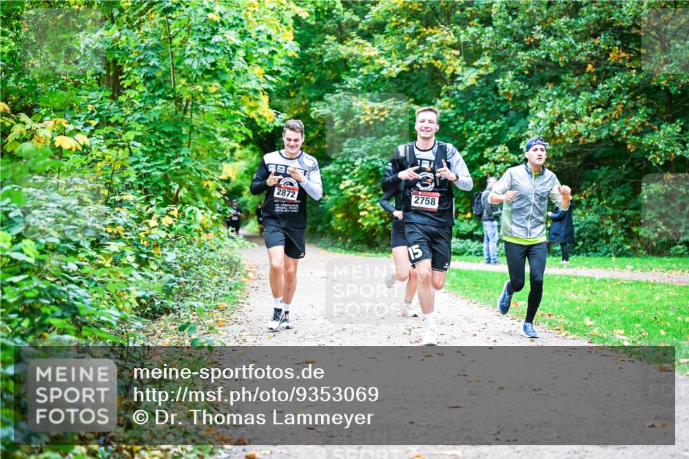 12.10.2025 - Bramfelder Halbmarathon 2025 Dr. Thomas Lammeyer http://msf.ph/oto/9353069 12.10.2025 10:45:47 Laufen 2872, 2758 meine-sportfotos.de