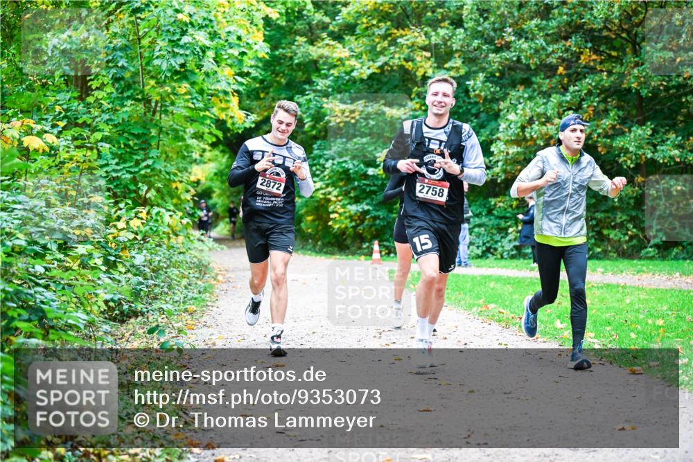 12.10.2025 - Bramfelder Halbmarathon 2025 Dr. Thomas Lammeyer http://msf.ph/oto/9353073 12.10.2025 10:45:47 Laufen 2872, 2758, 15 meine-sportfotos.de