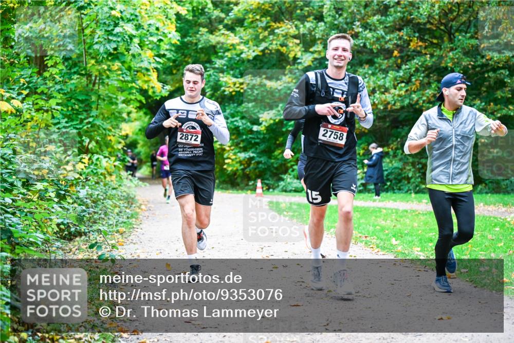 12.10.2025 - Bramfelder Halbmarathon 2025 Dr. Thomas Lammeyer http://msf.ph/oto/9353076 12.10.2025 10:45:47 Laufen 2872, 2758, 15 meine-sportfotos.de