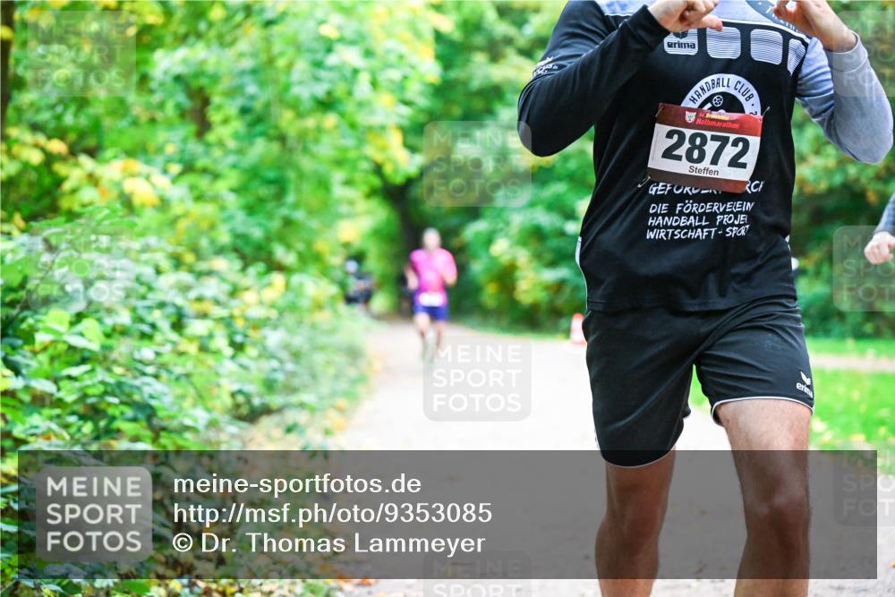 12.10.2025 - Bramfelder Halbmarathon 2025 Dr. Thomas Lammeyer http://msf.ph/oto/9353085 12.10.2025 10:45:49 Laufen 34, 2872 meine-sportfotos.de
