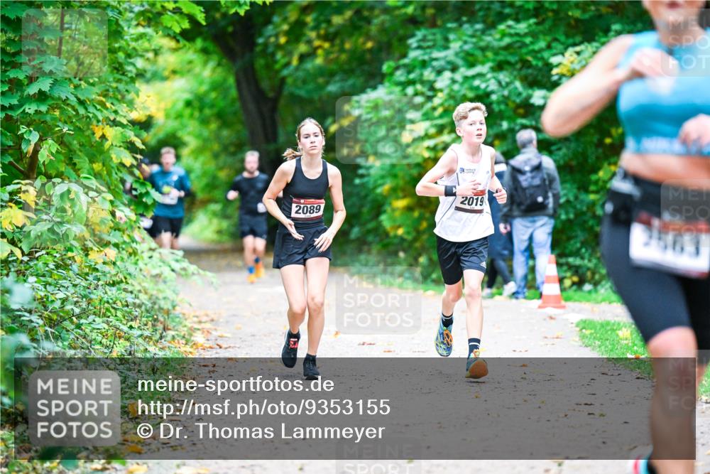 12.10.2025 - Bramfelder Halbmarathon 2025 Dr. Thomas Lammeyer http://msf.ph/oto/9353155 12.10.2025 10:46:03 Laufen 2089, 2019 meine-sportfotos.de