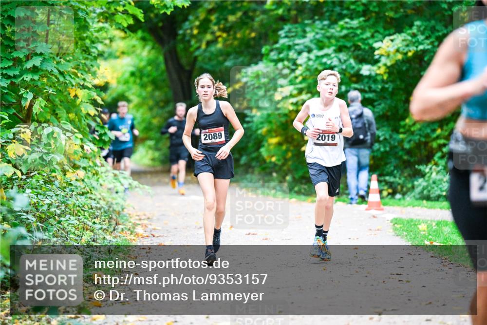 12.10.2025 - Bramfelder Halbmarathon 2025 Dr. Thomas Lammeyer http://msf.ph/oto/9353157 12.10.2025 10:46:04 Laufen 2089, 2019 meine-sportfotos.de