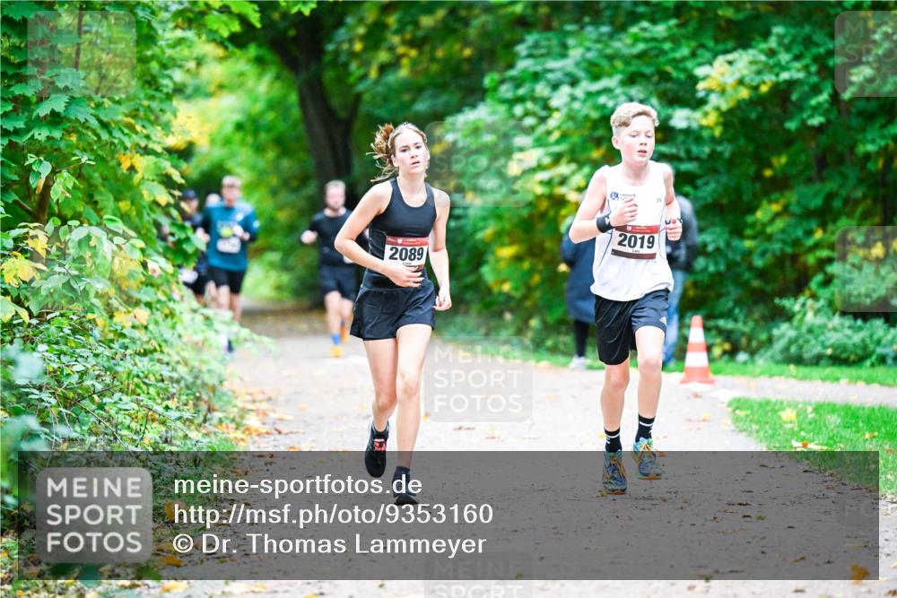 12.10.2025 - Bramfelder Halbmarathon 2025 Dr. Thomas Lammeyer http://msf.ph/oto/9353160 12.10.2025 10:46:04 Laufen 2089, 2019 meine-sportfotos.de