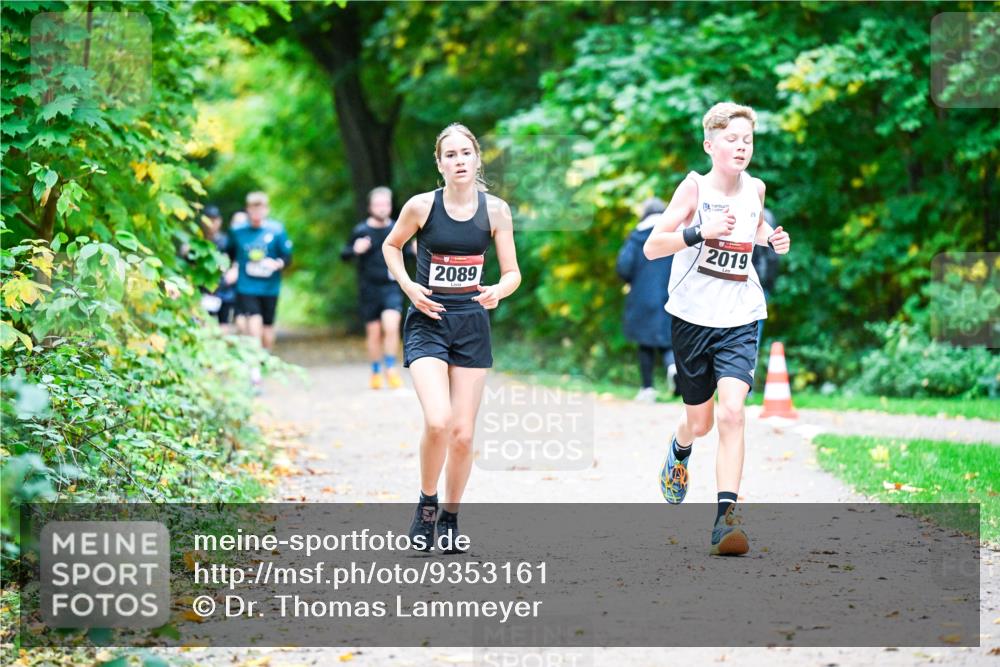 12.10.2025 - Bramfelder Halbmarathon 2025 Dr. Thomas Lammeyer http://msf.ph/oto/9353161 12.10.2025 10:46:04 Laufen 2089, 2019 meine-sportfotos.de