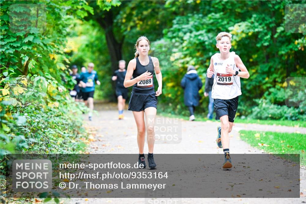 12.10.2025 - Bramfelder Halbmarathon 2025 Dr. Thomas Lammeyer http://msf.ph/oto/9353164 12.10.2025 10:46:05 Laufen 2089, 2019 meine-sportfotos.de