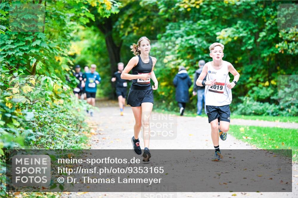 12.10.2025 - Bramfelder Halbmarathon 2025 Dr. Thomas Lammeyer http://msf.ph/oto/9353165 12.10.2025 10:46:05 Laufen 2019 meine-sportfotos.de