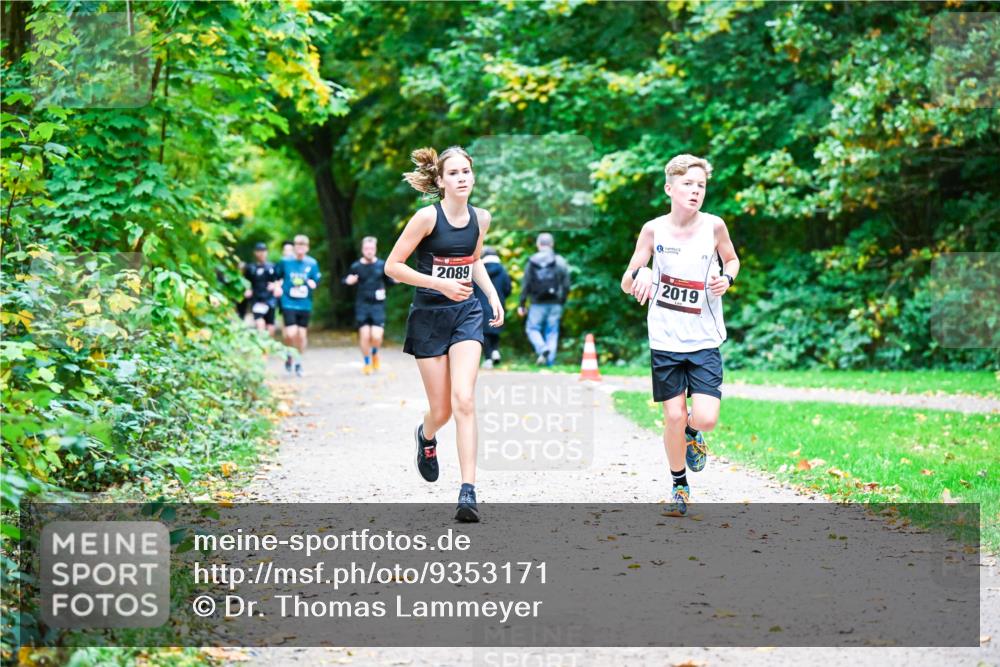 12.10.2025 - Bramfelder Halbmarathon 2025 Dr. Thomas Lammeyer http://msf.ph/oto/9353171 12.10.2025 10:46:06 Laufen 2089, 2019 meine-sportfotos.de