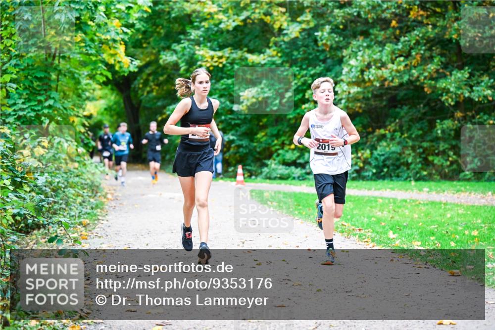 12.10.2025 - Bramfelder Halbmarathon 2025 Dr. Thomas Lammeyer http://msf.ph/oto/9353176 12.10.2025 10:46:06 Laufen 2015 meine-sportfotos.de