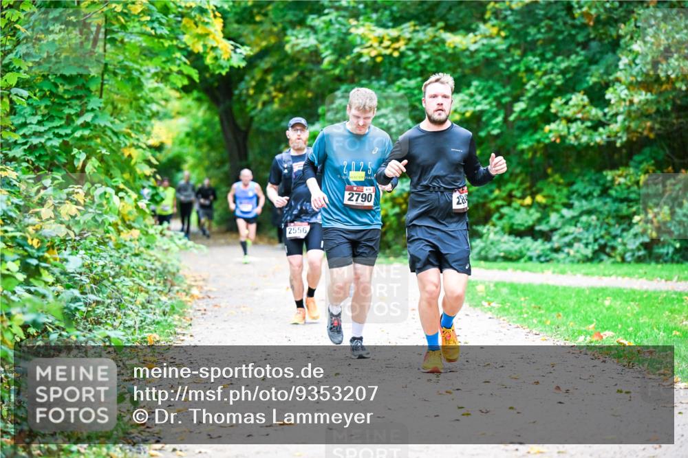 12.10.2025 - Bramfelder Halbmarathon 2025 Dr. Thomas Lammeyer http://msf.ph/oto/9353207 12.10.2025 10:46:13 Laufen 2556, 2025, 2790, 20 meine-sportfotos.de