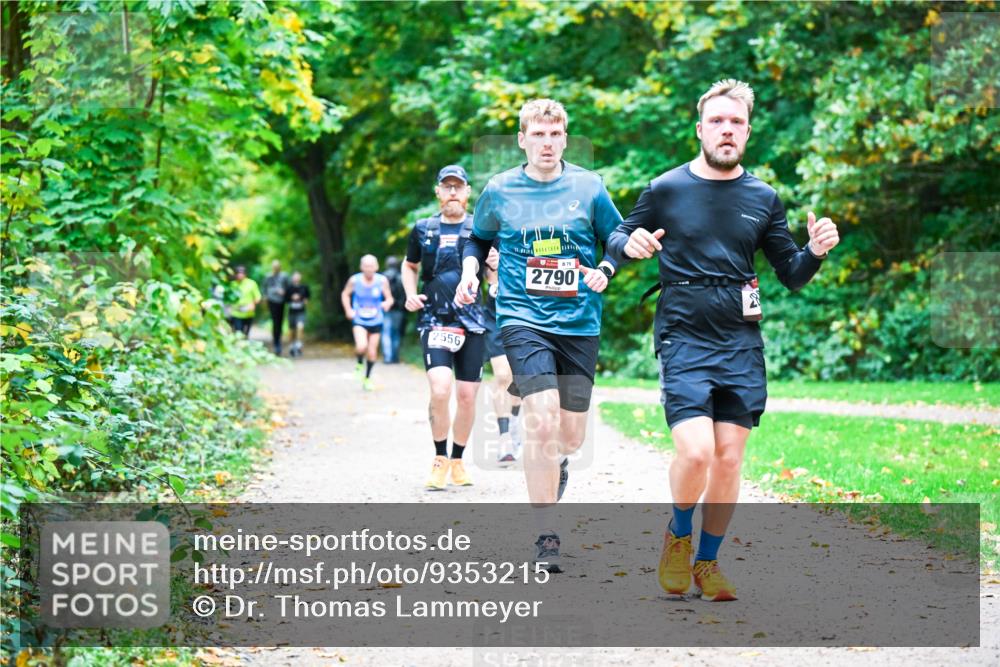 12.10.2025 - Bramfelder Halbmarathon 2025 Dr. Thomas Lammeyer http://msf.ph/oto/9353215 12.10.2025 10:46:14 Laufen 2556, 875, 2790 meine-sportfotos.de