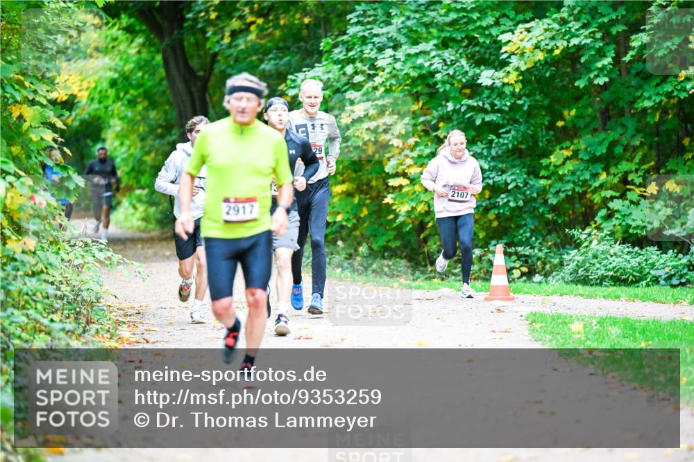 12.10.2025 - Bramfelder Halbmarathon 2025 Dr. Thomas Lammeyer http://msf.ph/oto/9353259 12.10.2025 10:46:23 Laufen 2917, 29, 2107 meine-sportfotos.de
