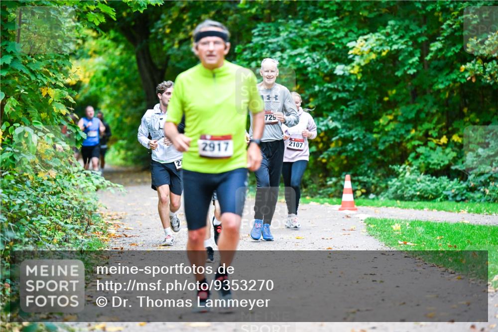 12.10.2025 - Bramfelder Halbmarathon 2025 Dr. Thomas Lammeyer http://msf.ph/oto/9353270 12.10.2025 10:46:24 Laufen 27, 2917, 18, 725, 2107 meine-sportfotos.de