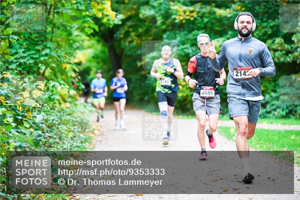 12.10.2025 - Bramfelder Halbmarathon 2025 Dr. Thomas Lammeyer http://msf.ph/oto/9353333 12.10.2025 10:46:38 Laufen 2193, 2685, 214 meine-sportfotos.de
