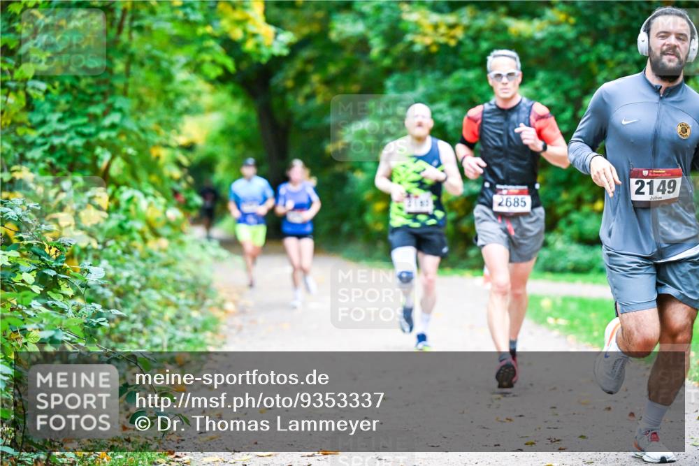12.10.2025 - Bramfelder Halbmarathon 2025 Dr. Thomas Lammeyer http://msf.ph/oto/9353337 12.10.2025 10:46:39 Laufen 2685, 2149 meine-sportfotos.de