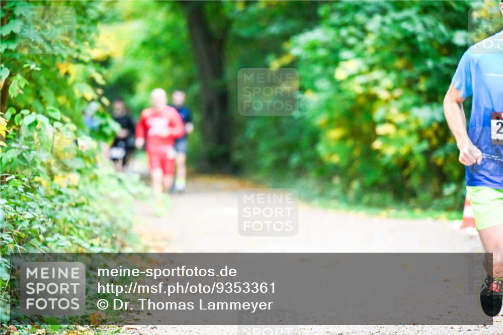 12.10.2025 - Bramfelder Halbmarathon 2025 Dr. Thomas Lammeyer http://msf.ph/oto/9353361 12.10.2025 10:46:44 Laufen 2 meine-sportfotos.de