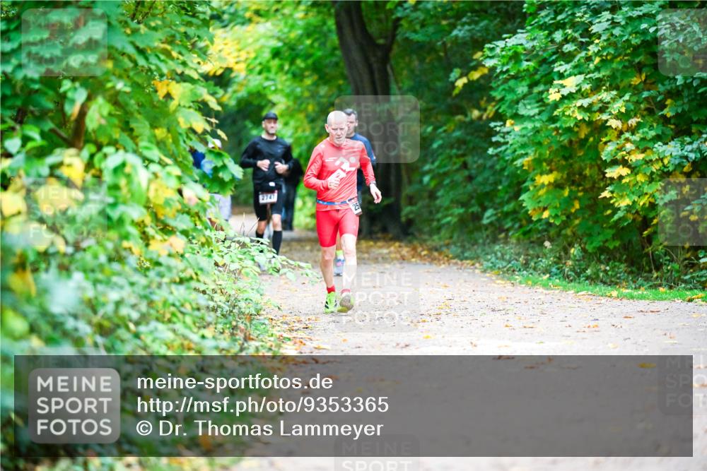 12.10.2025 - Bramfelder Halbmarathon 2025 Dr. Thomas Lammeyer http://msf.ph/oto/9353365 12.10.2025 10:46:45 Laufen 2747, 25 meine-sportfotos.de