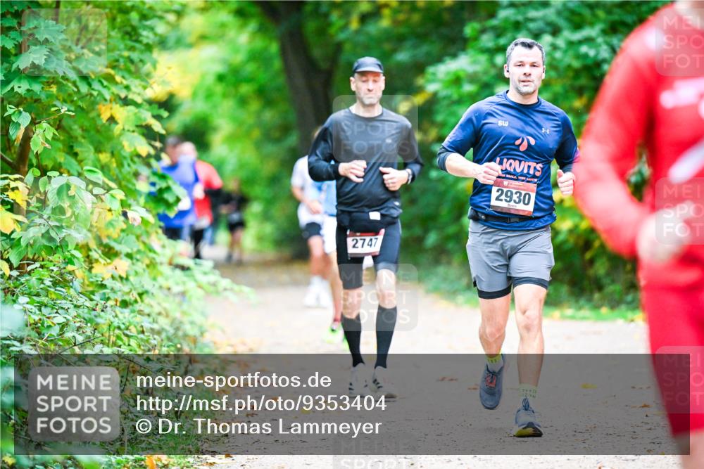 12.10.2025 - Bramfelder Halbmarathon 2025 Dr. Thomas Lammeyer http://msf.ph/oto/9353404 12.10.2025 10:46:53 Laufen 2747, 2930 meine-sportfotos.de