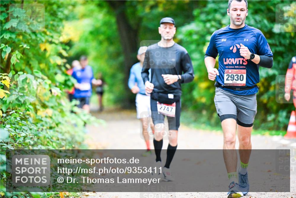 12.10.2025 - Bramfelder Halbmarathon 2025 Dr. Thomas Lammeyer http://msf.ph/oto/9353411 12.10.2025 10:46:54 Laufen 2747, 2930 meine-sportfotos.de