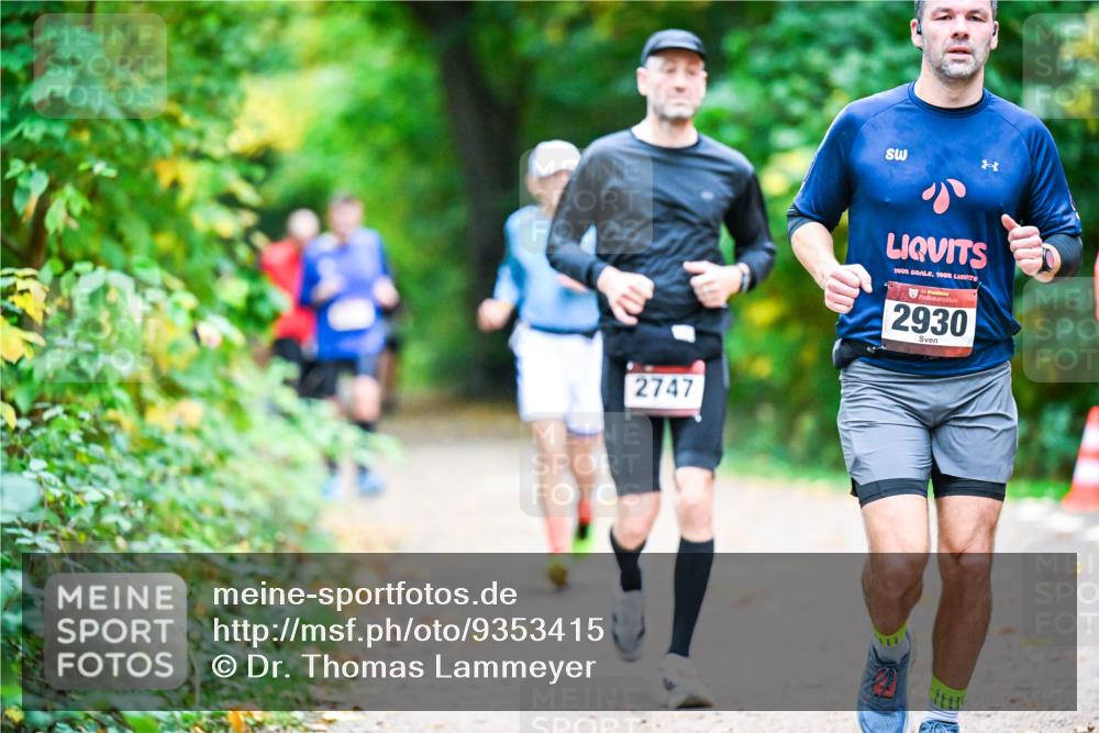 12.10.2025 - Bramfelder Halbmarathon 2025 Dr. Thomas Lammeyer http://msf.ph/oto/9353415 12.10.2025 10:46:55 Laufen 2747, 2930 meine-sportfotos.de