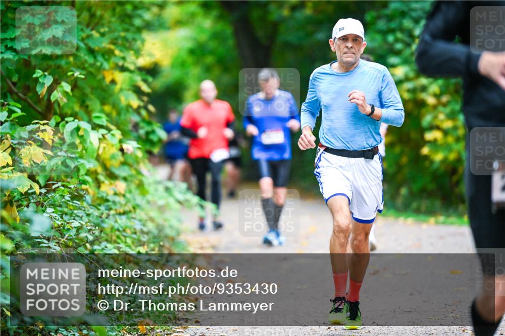 12.10.2025 - Bramfelder Halbmarathon 2025 Dr. Thomas Lammeyer http://msf.ph/oto/9353430 12.10.2025 10:46:57 Laufen  meine-sportfotos.de