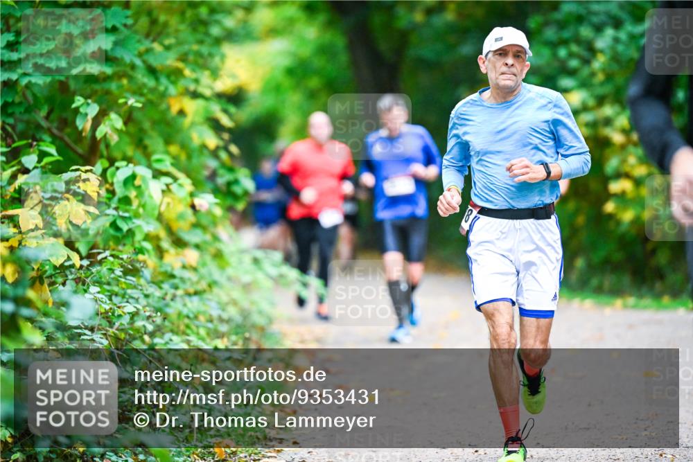 12.10.2025 - Bramfelder Halbmarathon 2025 Dr. Thomas Lammeyer http://msf.ph/oto/9353431 12.10.2025 10:46:57 Laufen  meine-sportfotos.de
