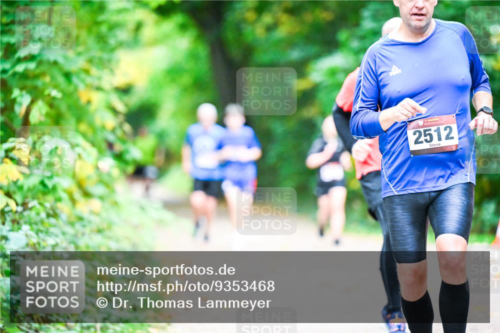 12.10.2025 - Bramfelder Halbmarathon 2025 Dr. Thomas Lammeyer http://msf.ph/oto/9353468 12.10.2025 10:47:04 Laufen 34, 2512 meine-sportfotos.de