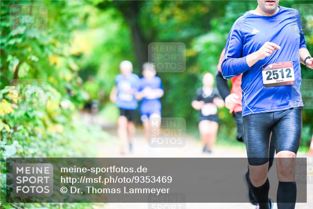 12.10.2025 - Bramfelder Halbmarathon 2025 Dr. Thomas Lammeyer http://msf.ph/oto/9353469 12.10.2025 10:47:04 Laufen 2512 meine-sportfotos.de