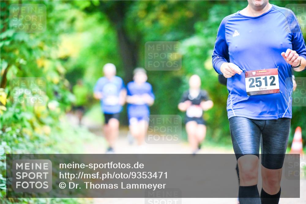 12.10.2025 - Bramfelder Halbmarathon 2025 Dr. Thomas Lammeyer http://msf.ph/oto/9353471 12.10.2025 10:47:04 Laufen 34, 2512 meine-sportfotos.de
