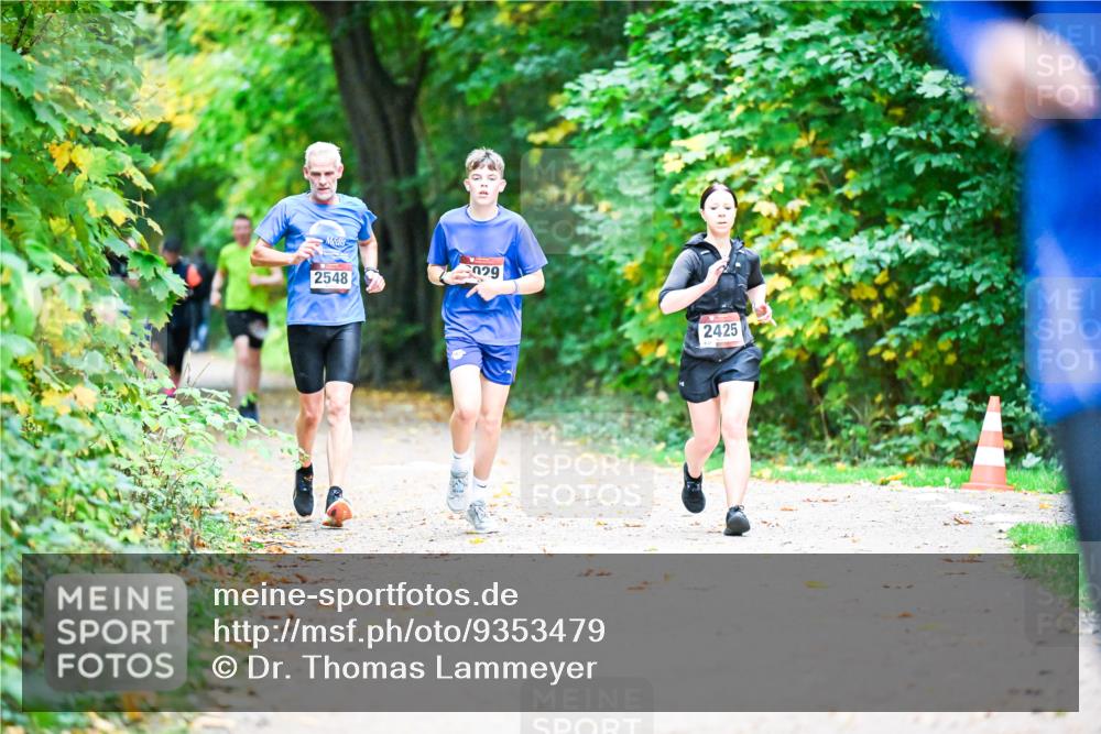 12.10.2025 - Bramfelder Halbmarathon 2025 Dr. Thomas Lammeyer http://msf.ph/oto/9353479 12.10.2025 10:47:06 Laufen 2548, 029, 2425 meine-sportfotos.de