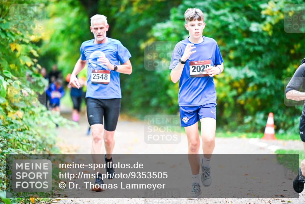 12.10.2025 - Bramfelder Halbmarathon 2025 Dr. Thomas Lammeyer http://msf.ph/oto/9353505 12.10.2025 10:47:10 Laufen 2548, 2020 meine-sportfotos.de