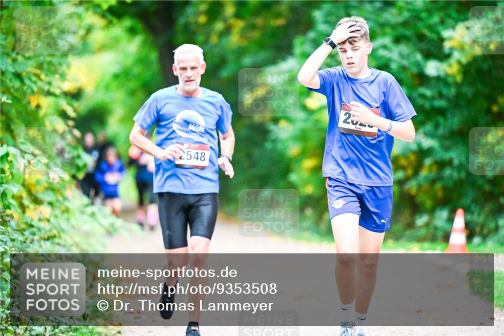 12.10.2025 - Bramfelder Halbmarathon 2025 Dr. Thomas Lammeyer http://msf.ph/oto/9353508 12.10.2025 10:47:10 Laufen 2548, 20 meine-sportfotos.de