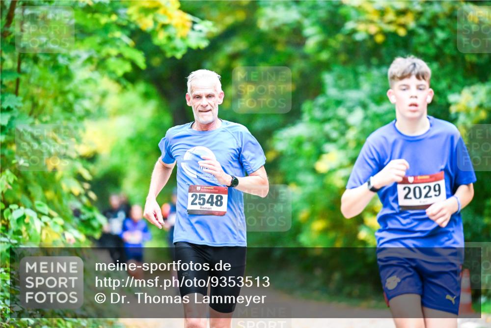 12.10.2025 - Bramfelder Halbmarathon 2025 Dr. Thomas Lammeyer http://msf.ph/oto/9353513 12.10.2025 10:47:11 Laufen 2548, 2029 meine-sportfotos.de