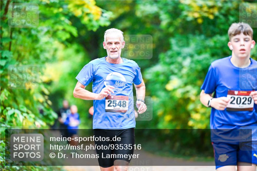12.10.2025 - Bramfelder Halbmarathon 2025 Dr. Thomas Lammeyer http://msf.ph/oto/9353516 12.10.2025 10:47:11 Laufen 2029, 2548 meine-sportfotos.de