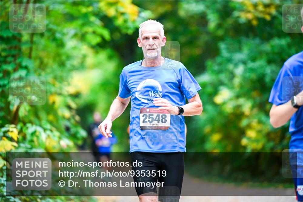 12.10.2025 - Bramfelder Halbmarathon 2025 Dr. Thomas Lammeyer http://msf.ph/oto/9353519 12.10.2025 10:47:12 Laufen 2548 meine-sportfotos.de